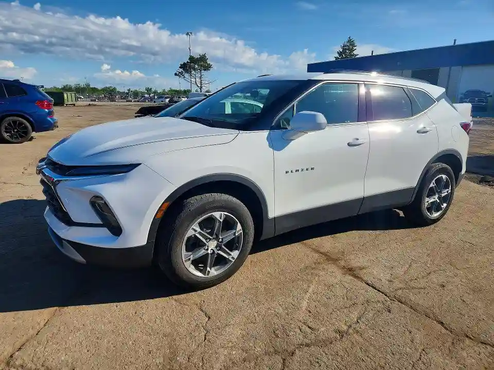 3GNKBHR48RS125235 2024 CHEVROLET BLAZER-0