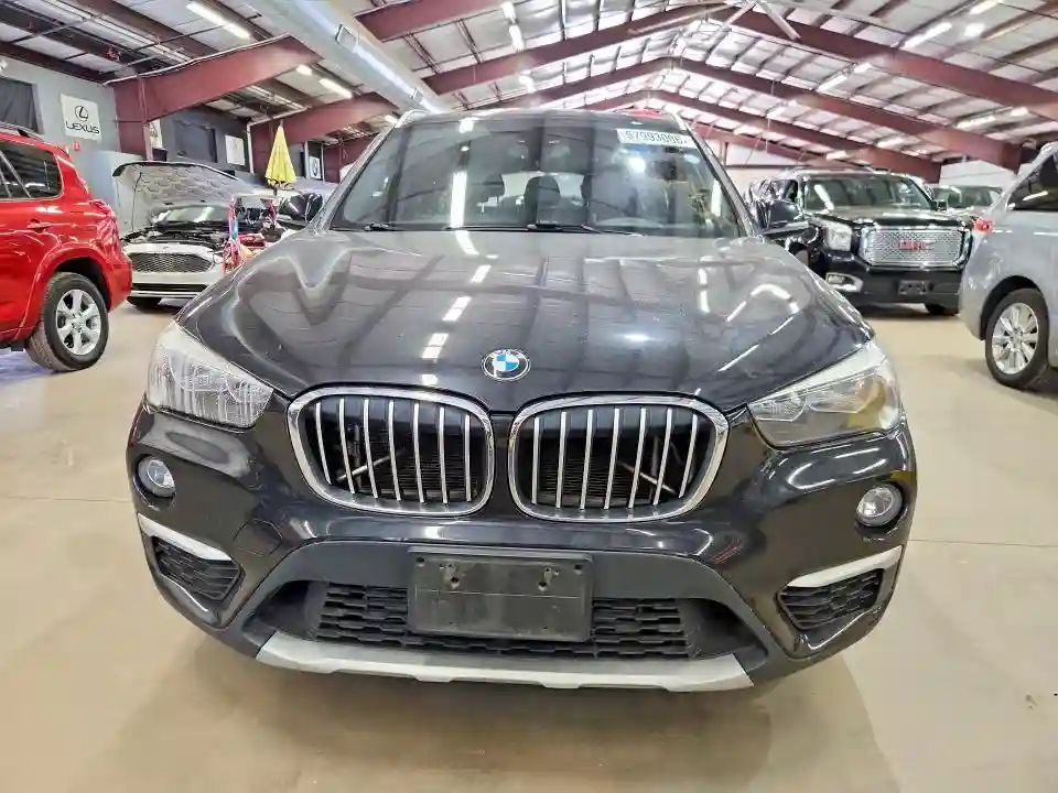 WBXHT3C36J5K28366 2018 BMW X1-4
