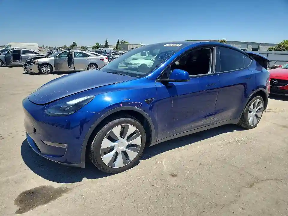 7SAYGAEE0PF836964 2023 TESLA MODEL Y-0