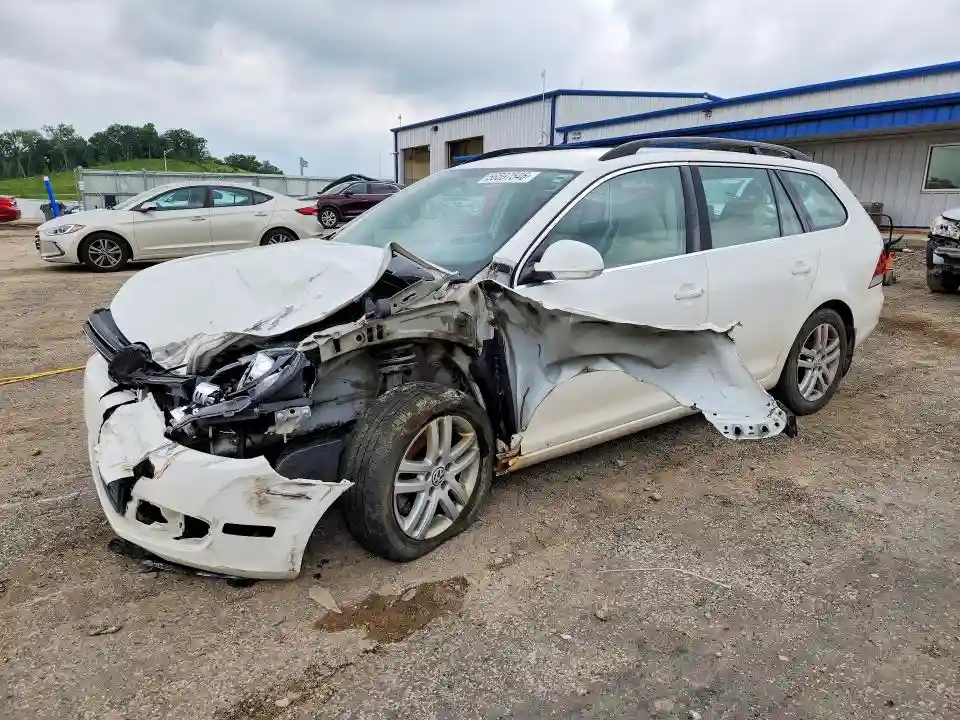 3VWPL7AJ8EM605231 2014 VOLKSWAGEN JETTA-0