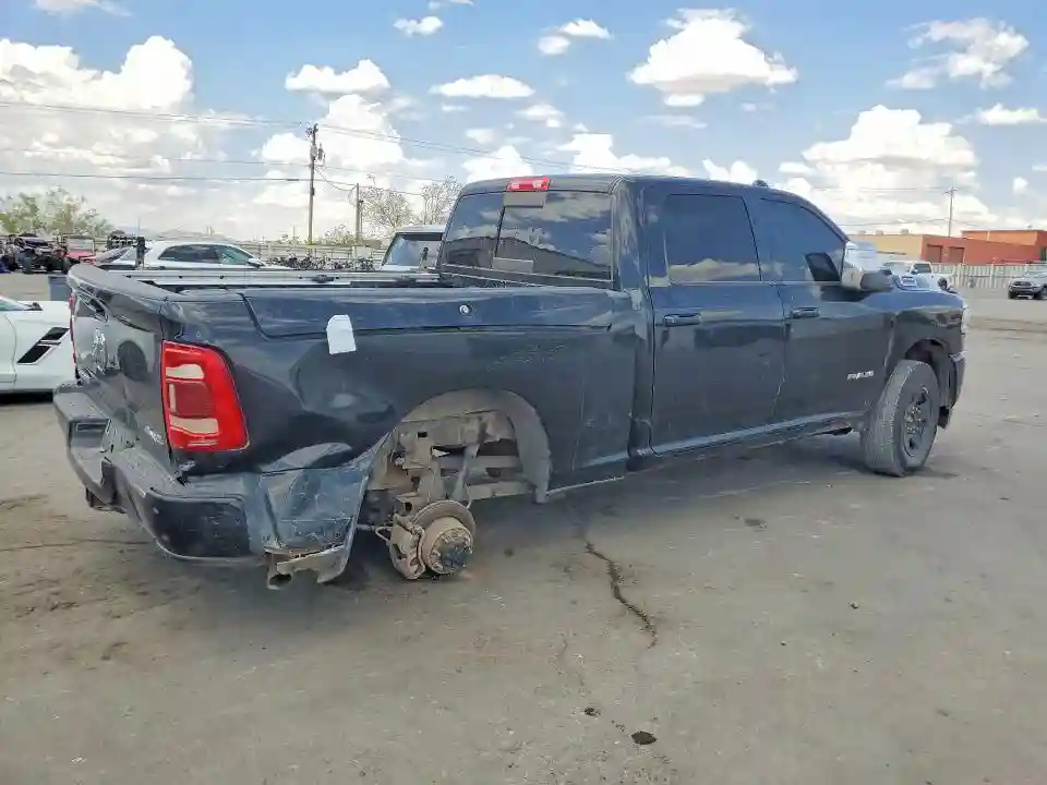 3C6UR5FJXPG588023 2023 RAM 2500-2