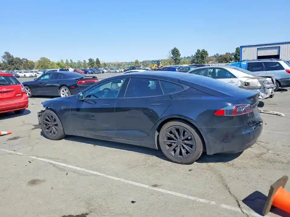 5YJSA1E17GF160028 2016 TESLA MODEL S-1