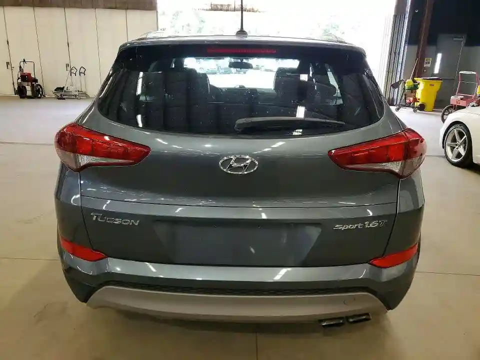 KM8J3CA24HU457472 2017 HYUNDAI TUCSON-5