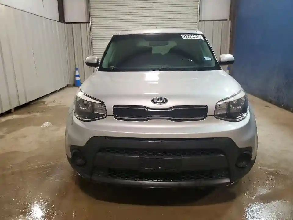 KNDJN2A21J7549037 2018 KIA SOUL-4