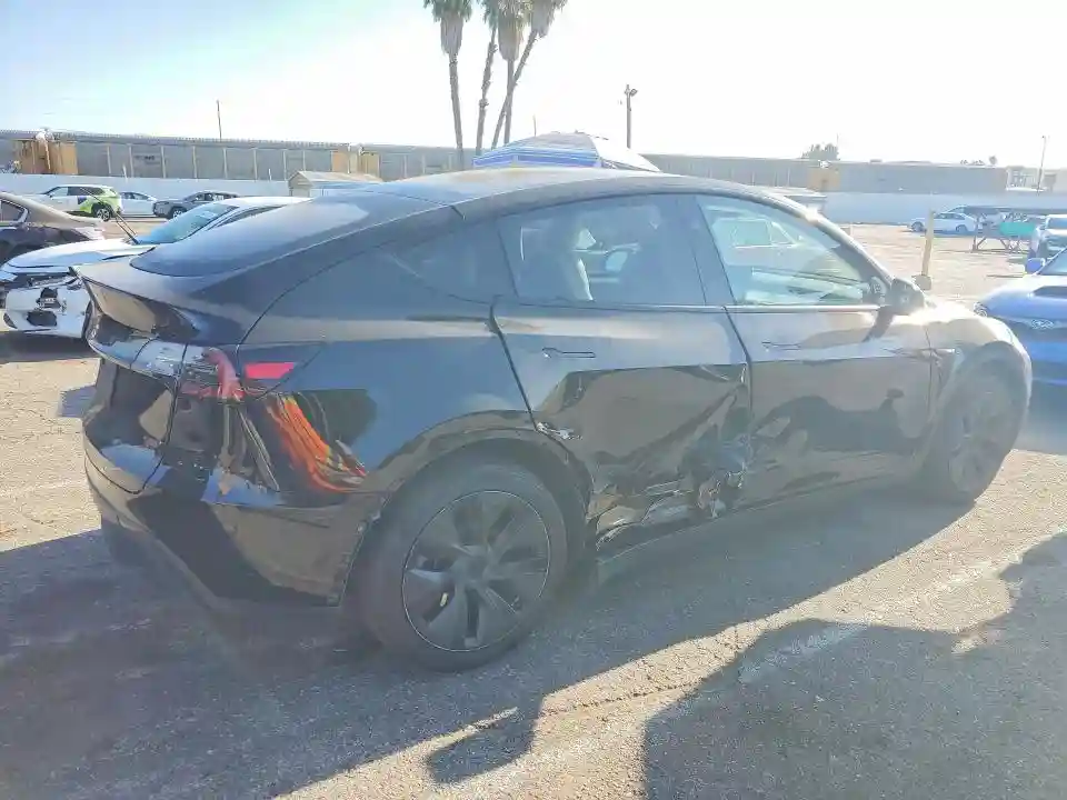 7SAYGDED6SF233762 2025 TESLA MODEL Y-2