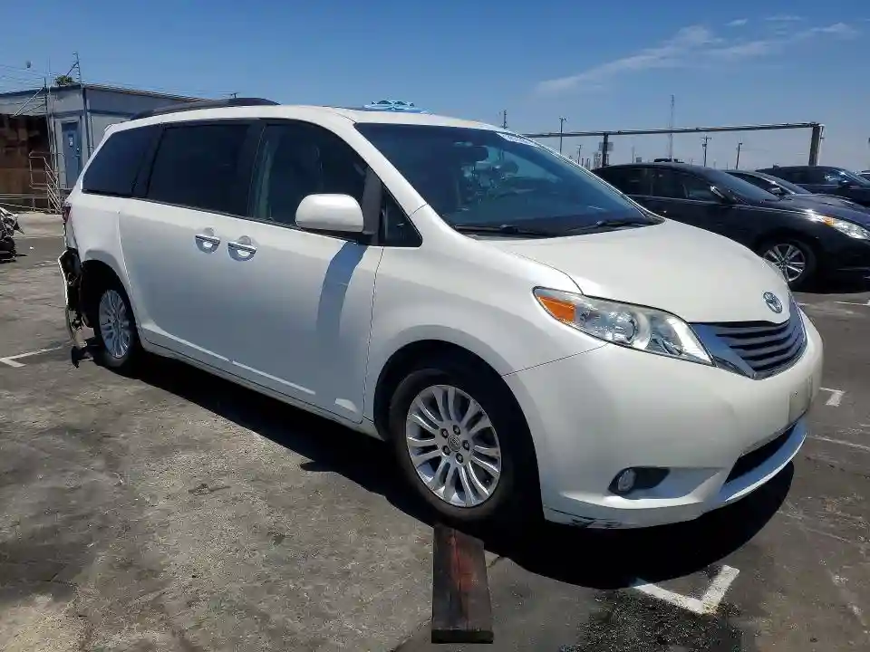 5TDYK3DC9FS541444 2015 TOYOTA SIENNA-3
