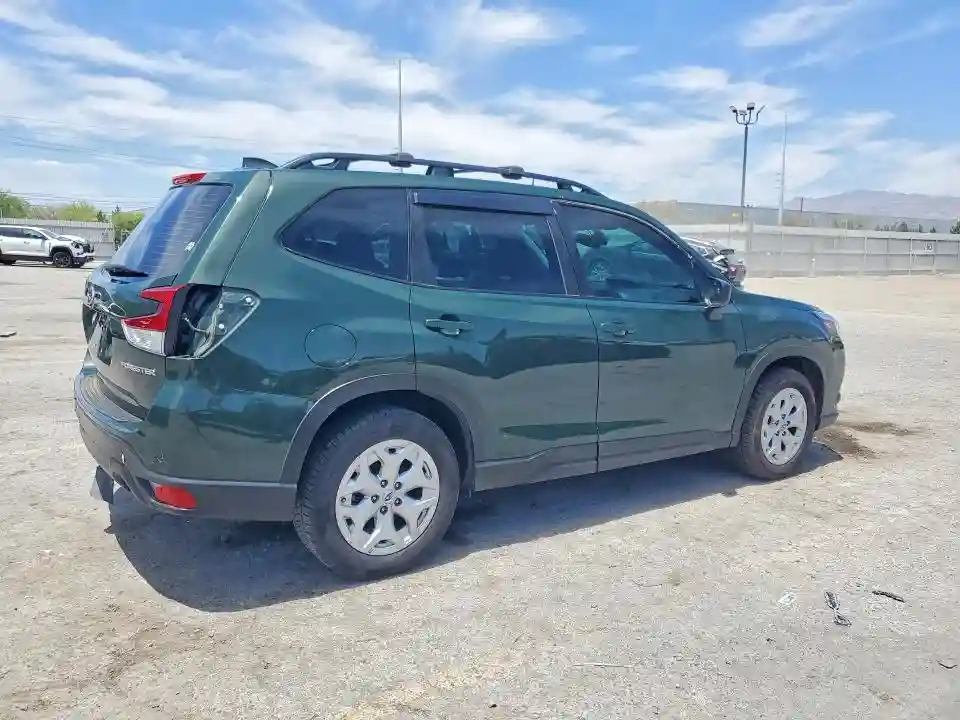 JF2SKACC5NH465608 2022 SUBARU FORESTER-2