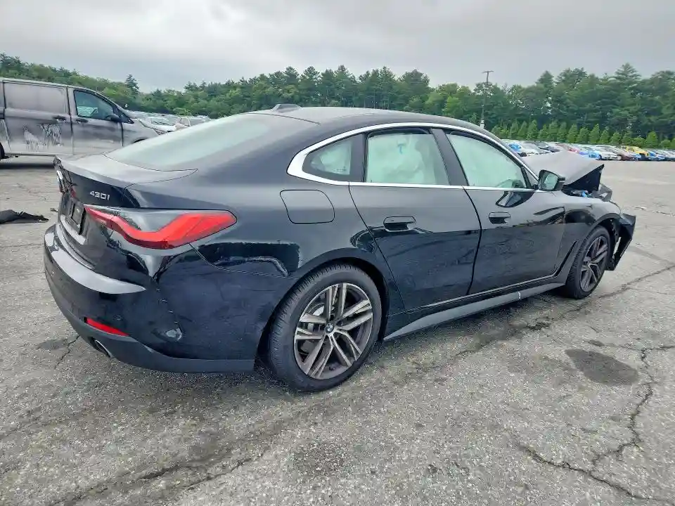 WBA63AV05NFM10813 2022 BMW 4 SERIES-2