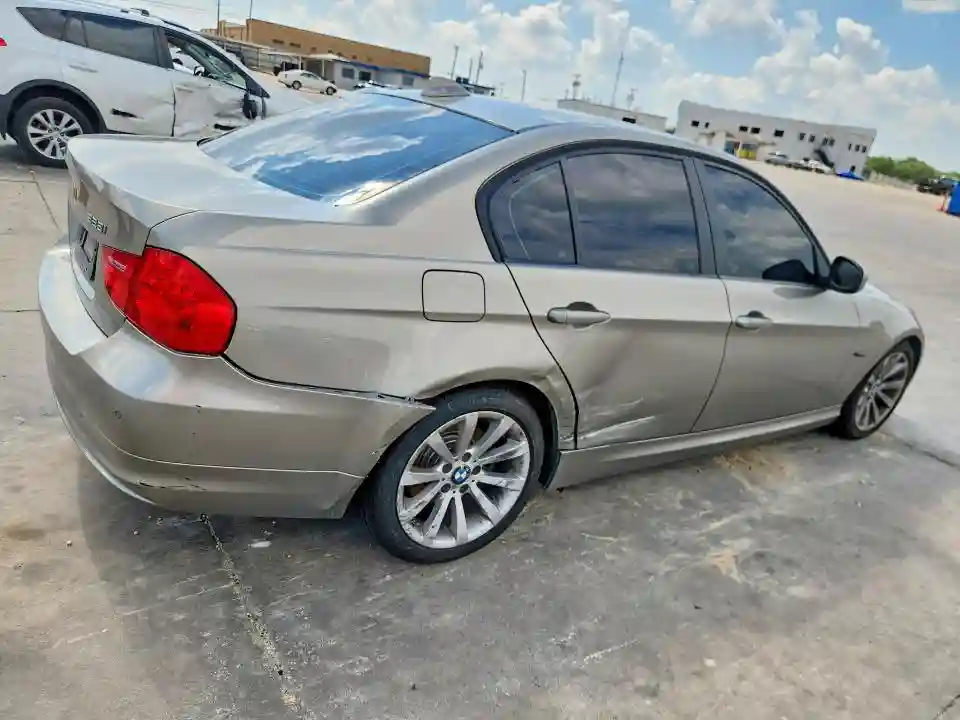 WBAPH7G51BNM58375 2011 BMW 3 SERIES-2