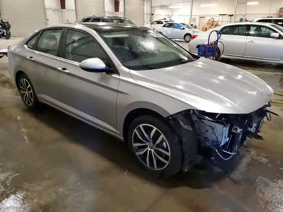 3VW7X7BU3SM012398 2025 VOLKSWAGEN JETTA-3
