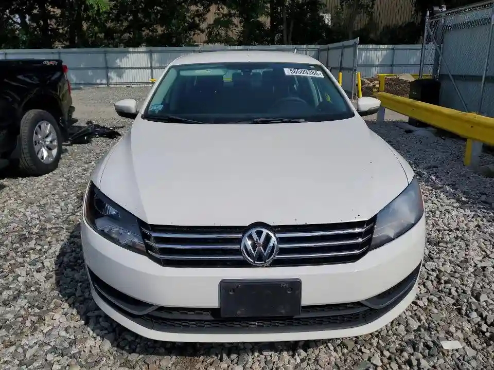 1VWAT7A3XFC075547 2015 VOLKSWAGEN PASSAT-4