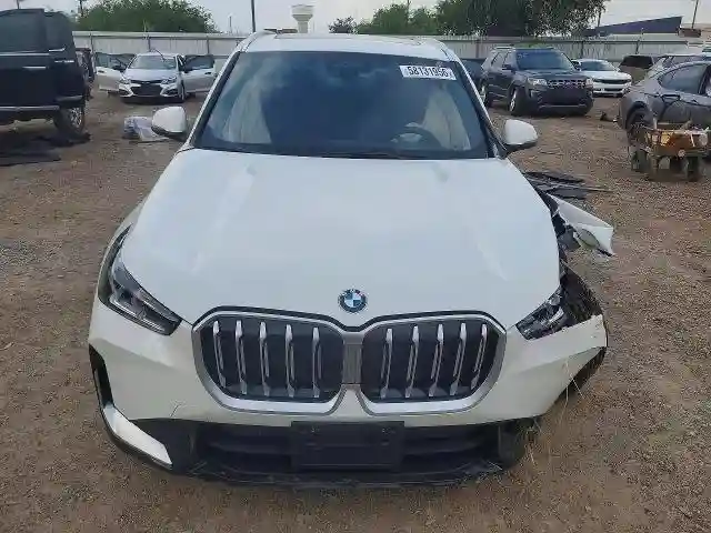 WBX73EF05T5400155 2026 BMW X1-4
