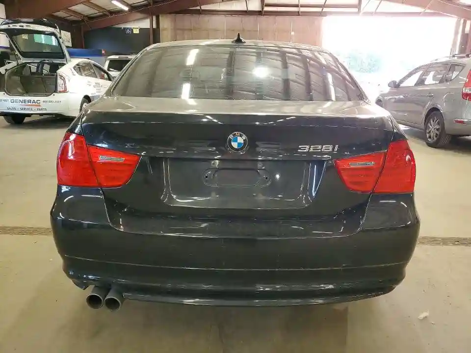 WBAPK5C51BA994021 2011 BMW 3 SERIES-5