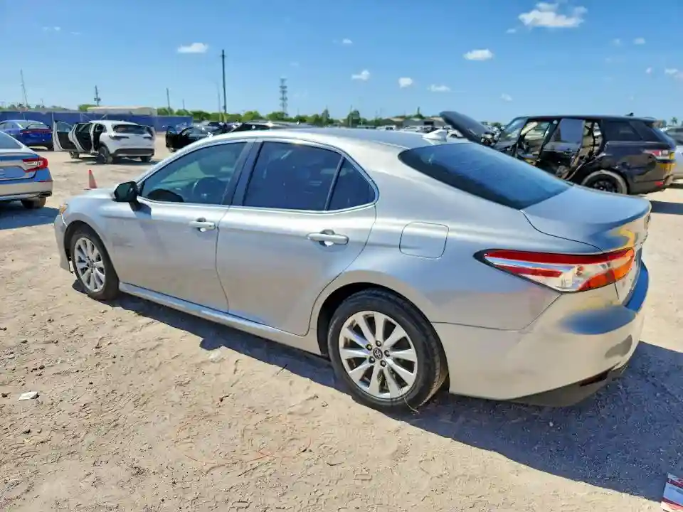 4T1B11HK0KU284979 2019 TOYOTA CAMRY-1