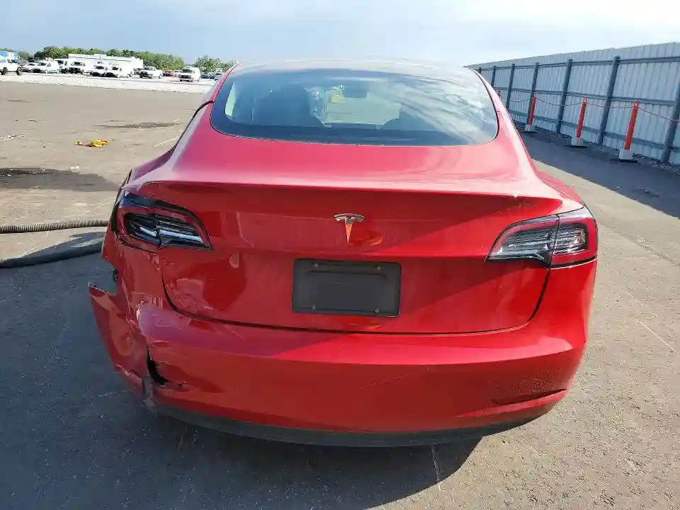 5YJ3E1EA7PF573673 2023 TESLA MODEL 3-5