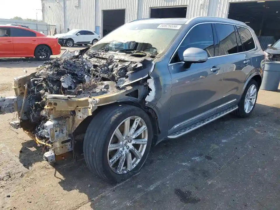 YV4A22PL1G1006546 2016 VOLVO XC90-0