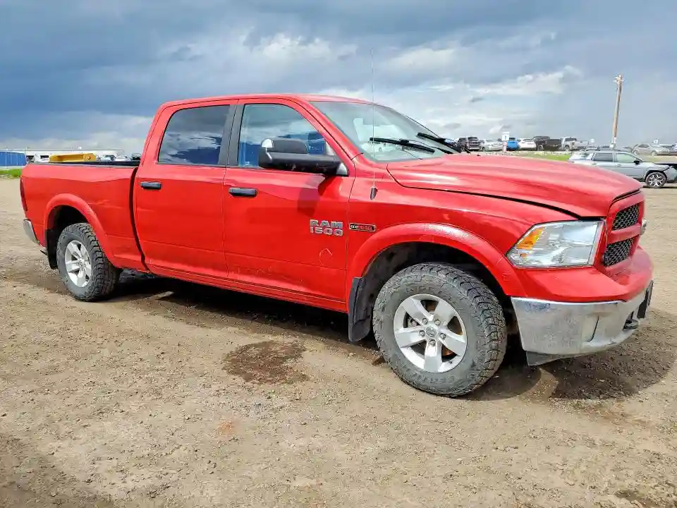 1C6RR7TM6FS558945 2015 RAM 1500-3