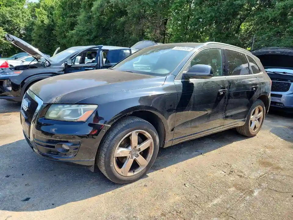 WA1LKAFP1AA048128 2010 AUDI Q5-0