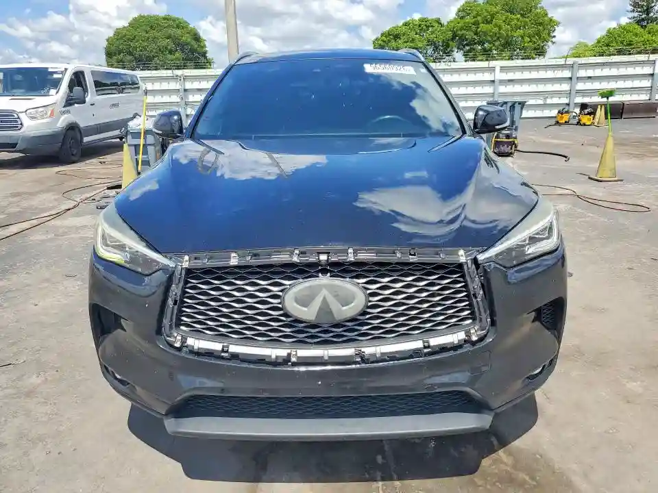 3PCAJ5M33KF135836 2019 INFINITI QX50-4