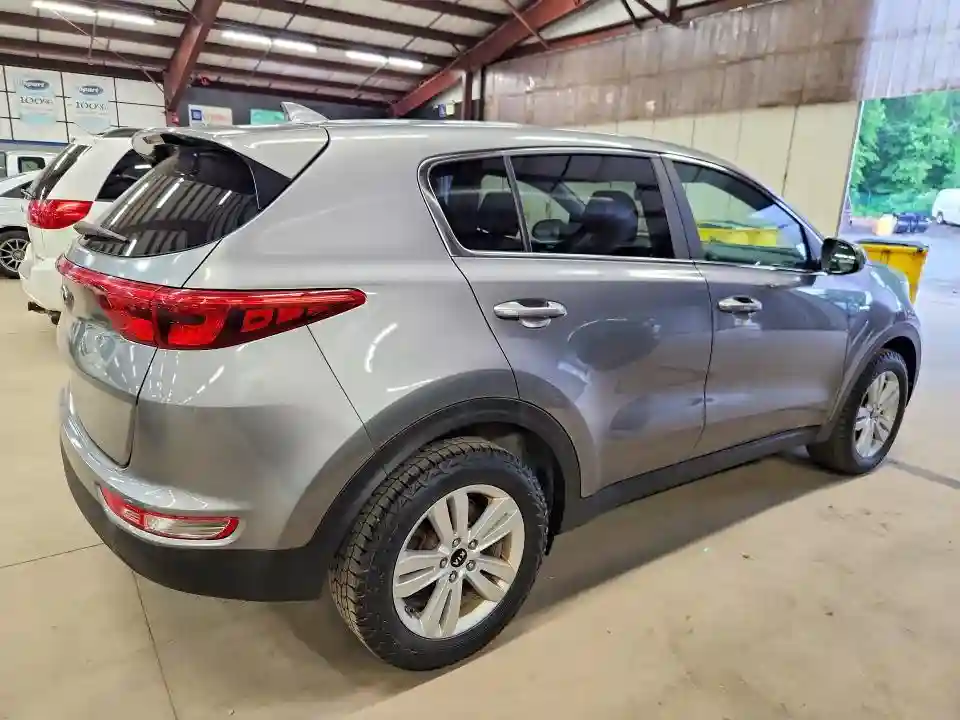 KNDPMCAC1J7359511 2018 KIA SPORTAGE-2