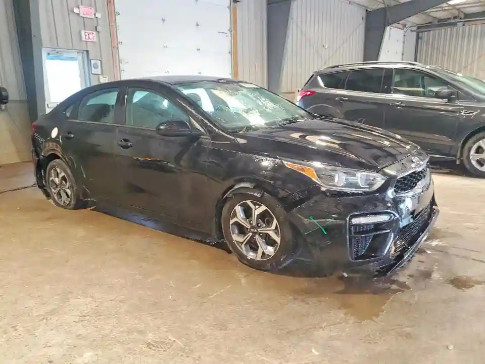 3KPF24AD3KE085567 2019 KIA FORTE LXS-3