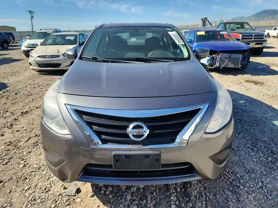 3N1CN7AP2JL854367 2018 NISSAN VERSA-4