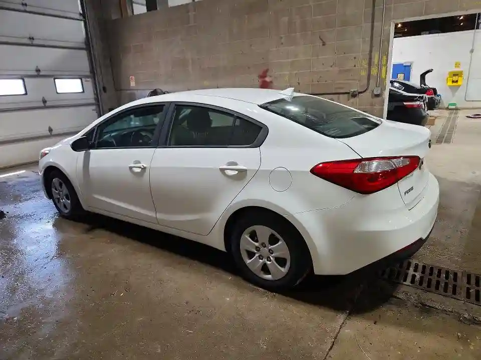 KNAFK4A61G5619389 2016 KIA FORTE-1