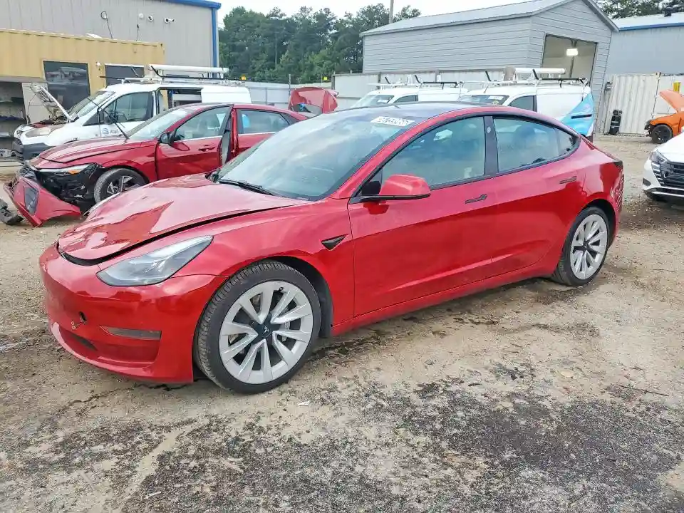 5YJ3E1EA8NF372572 2022 TESLA MODEL 3-0