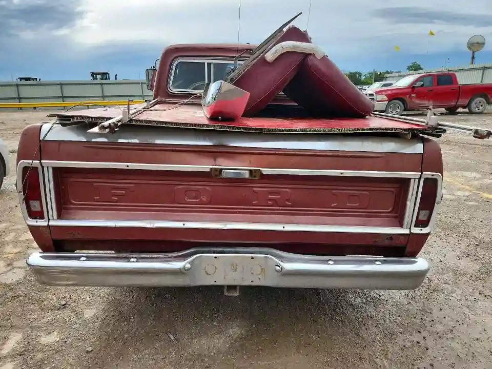F10YRB16704000000 1967 FORD F100-5