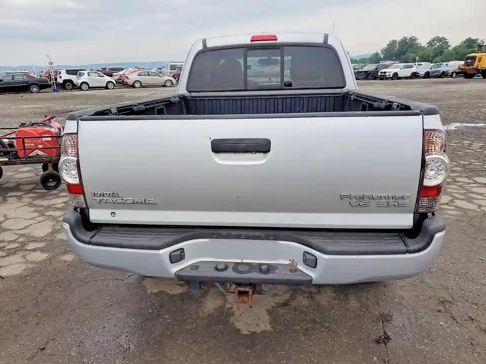 5TETU4GN1AZ676744 2010 TOYOTA TACOMA-5