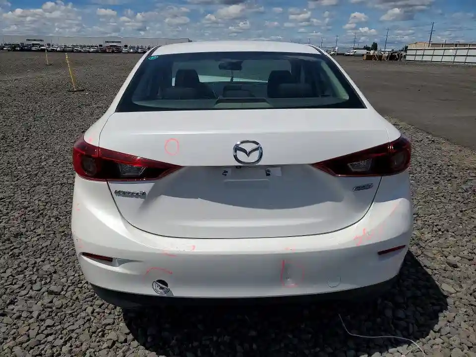 3MZBN1U78JM242814 2018 MAZDA 3-5