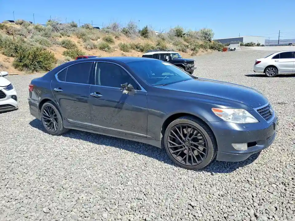 JTHBL5EF1A5097738 2010 LEXUS LS460-3