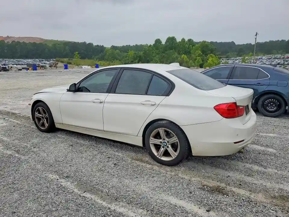 WBA3D3C50EK156994 2014 BMW 3 SERIES-1