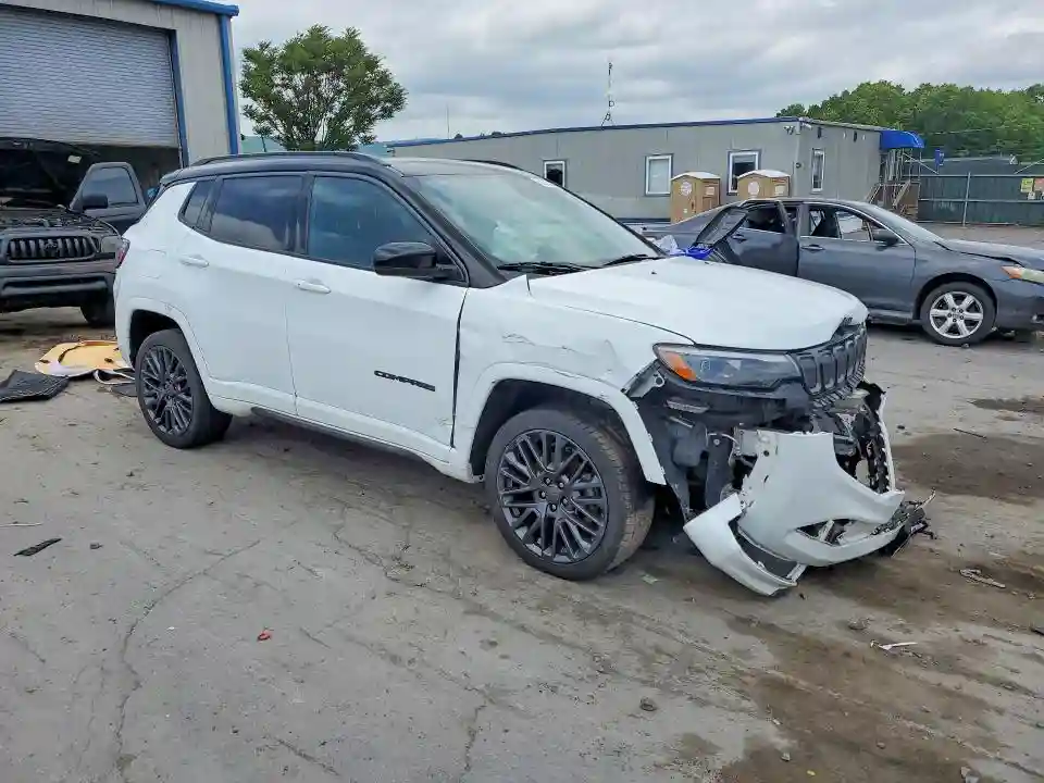3C4NJDCB5NT115355 2022 JEEP COMPASS-3