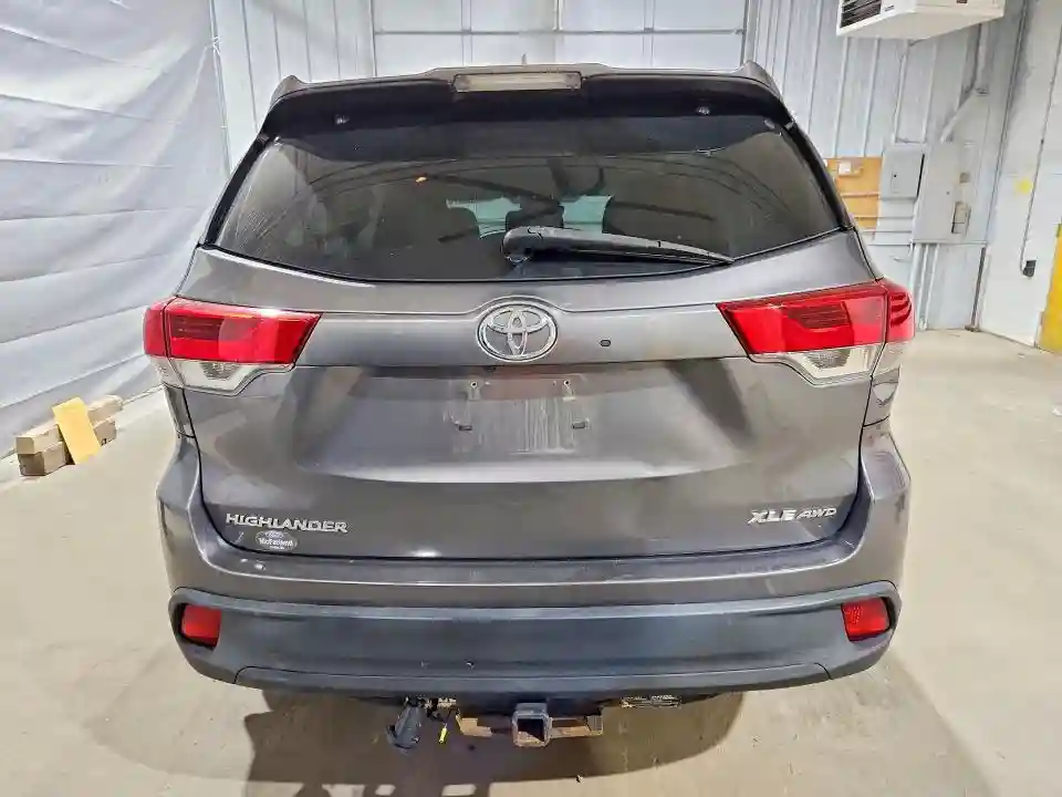 5TDJZRFH8JS562206 2018 TOYOTA HIGHLANDER-5