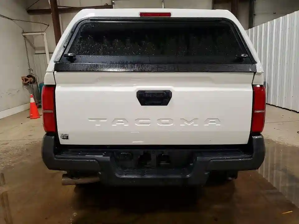 3TYJDAHNXST038984 2025 TOYOTA TACOMA-5