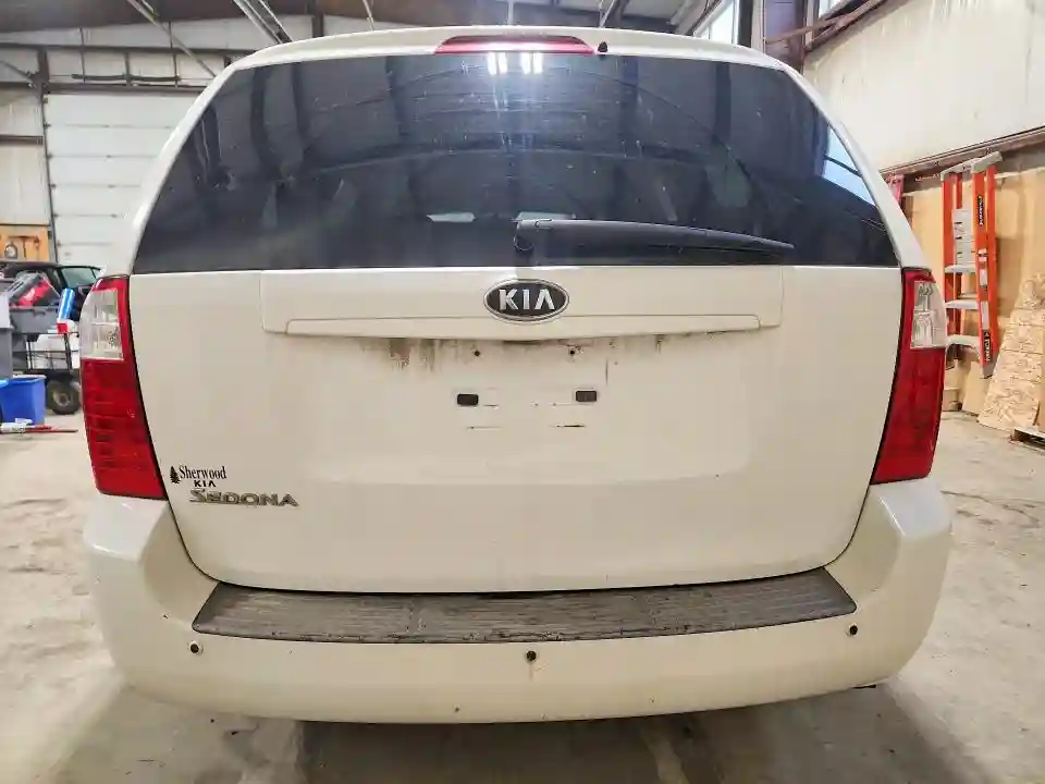 KNDMG4C36A6339399 2010 KIA SEDONA-5