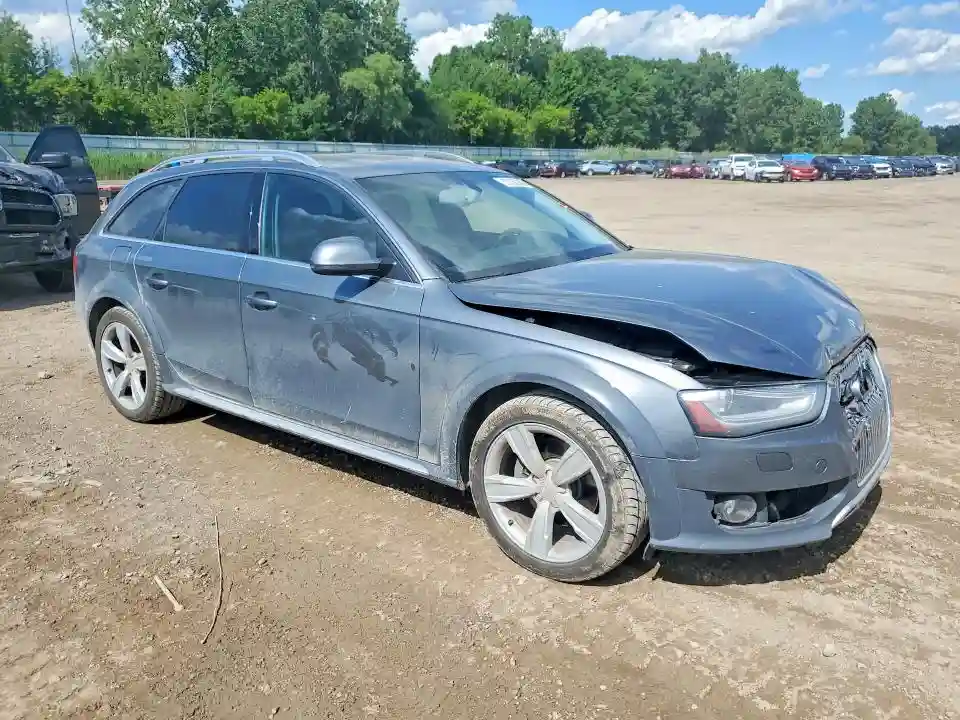 WA1UFAFL7DA058978 2013 AUDI A4-3