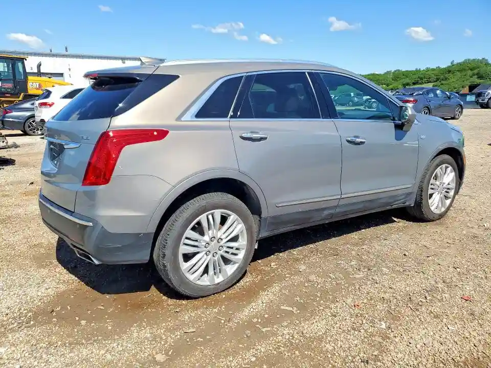 1GYKNFRS5JZ193562 2018 CADILLAC XT5-2