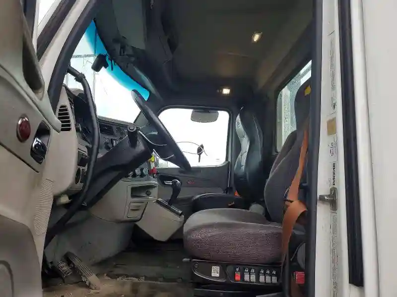 1XPBA48XXJD477929 2018 PETERBILT ALL OTHER-4