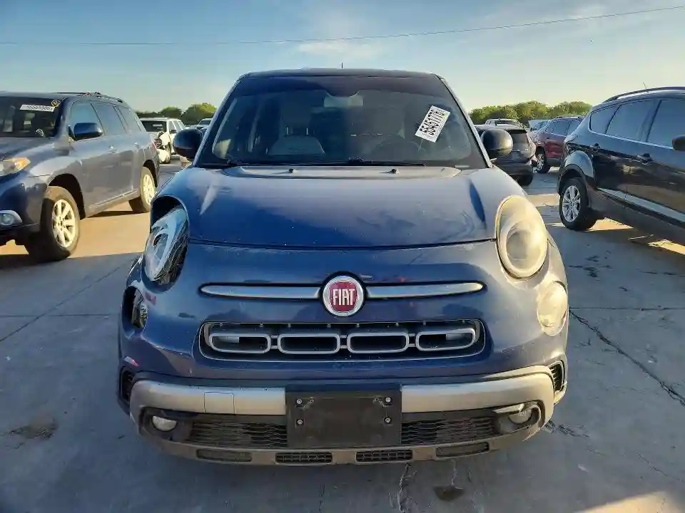 ZFBCFADH2JZ040713 2018 FIAT 500-4