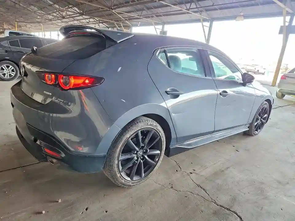 JM1BPBNM0L1166433 2020 MAZDA 3-2