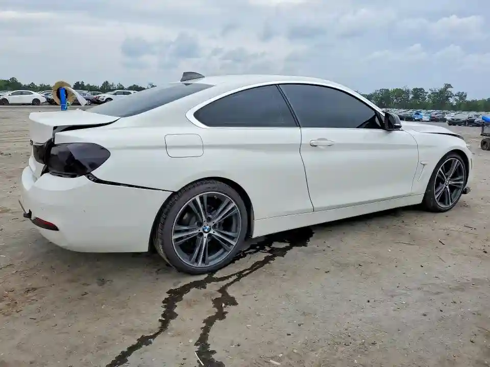 WBA4W3C53JAB87044 2018 BMW 4 SERIES-2