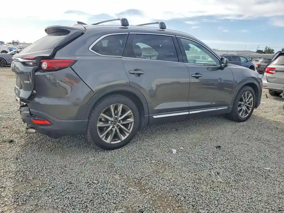 JM3TCBDY6J0213110 2018 MAZDA CX-9-2