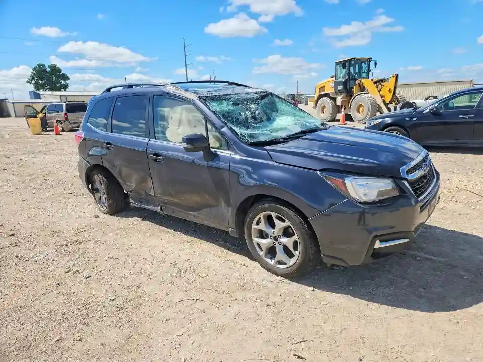 JF2SJAWC7JH542214 2018 SUBARU FORESTER-3