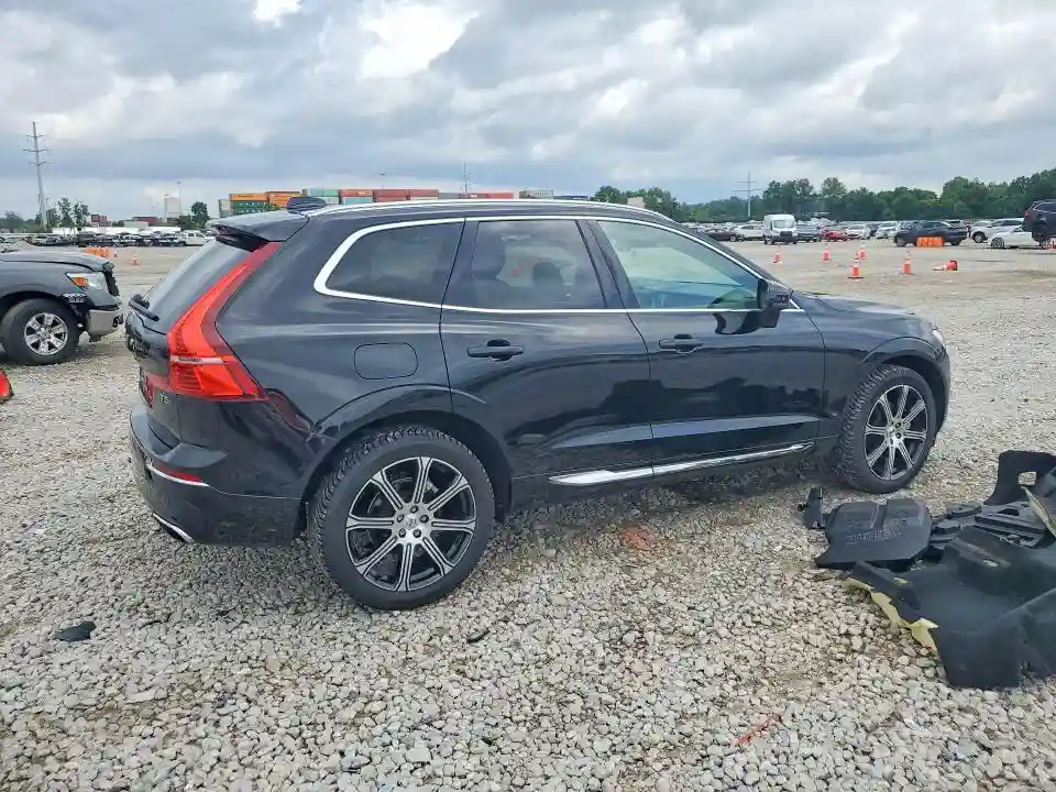 YV4102RL2M1831154 2021 VOLVO XC60-2