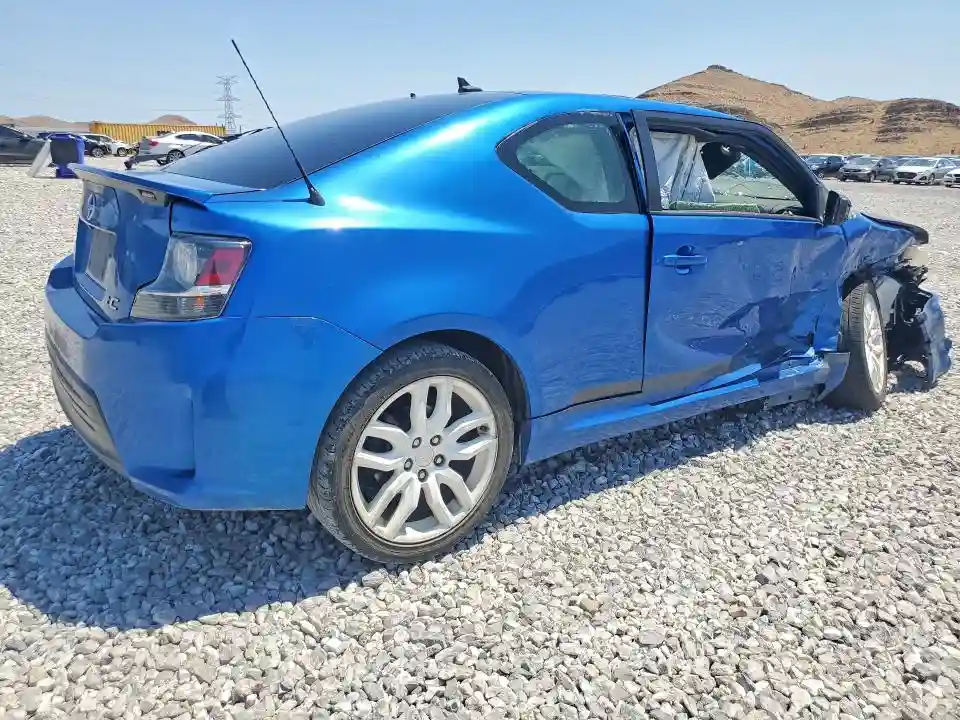 JTKJF5C72GJ024029 2016 SCION TC-2
