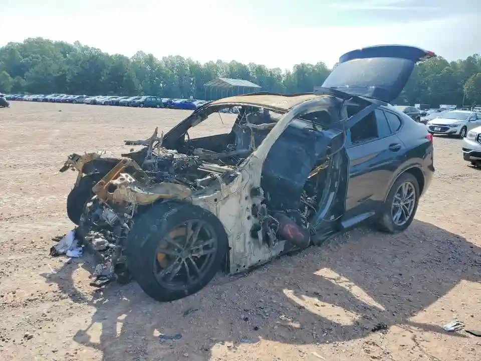 5UX2V1C08LLZ32461 2020 BMW X4-0
