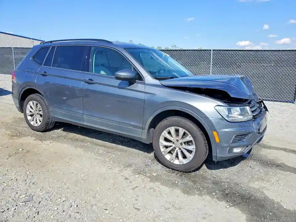 3VV1B7AX6JM019414 2018 VOLKSWAGEN TIGUAN-3
