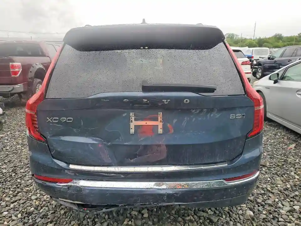YV4M12PJXT1470038 2026 VOLVO XC90-5